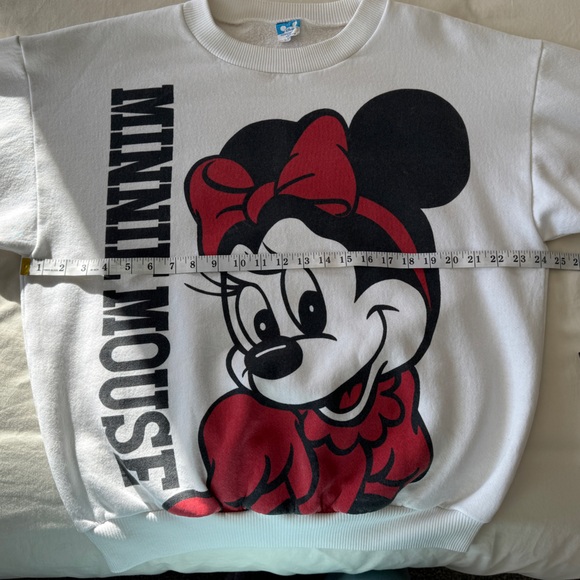 Vintage Disney Minnie Mouse Crew Neck Sweatshirt Valentine’s Day - Picture 8 of 10